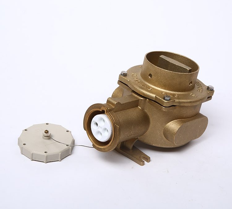 Marine Brass High -Current Water-Tight Socket With Chain Switch